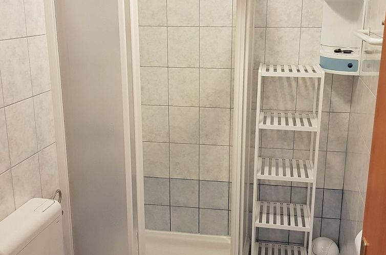 Appartement Große Wohnung in Mandre mit Grill und Terrasse