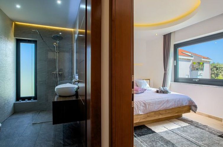 Vakantiehuis Beautiful villa Tamaria with heated pool