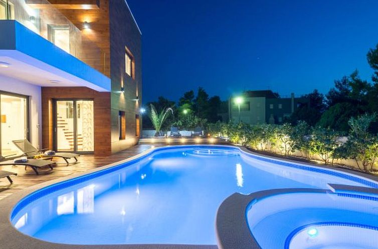 Vakantiehuis Beautiful villa Tamaria with heated pool