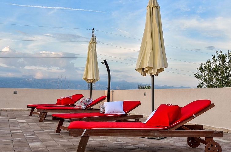 Vakantiehuis Villa Maslina mit privatem Pool in ruhiger Lage