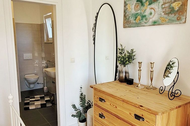 Vakantiehuis Villa Valentina Nin mit beheiztem Pool in Meere