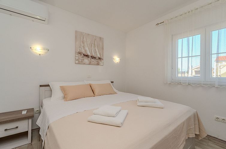 Vakantiehuis Holida home Jurkin