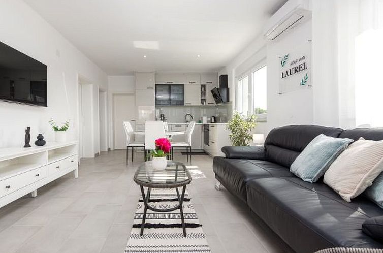 Appartement Apartment Laurel near the sea