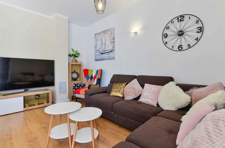 Vakantiehuis Villa First Hill with heated pool