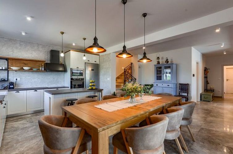 Vakantiehuis Villa Andamalu with heated pool