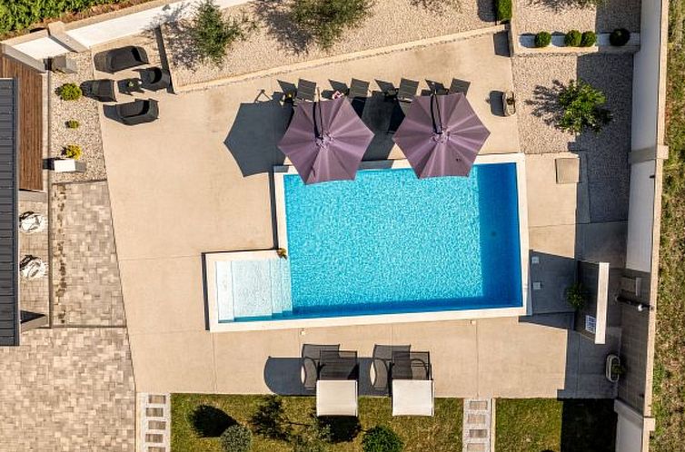 Vakantiehuis Villa Miranda with pool