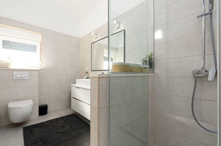 Vakantiehuis Villa Miranda with pool