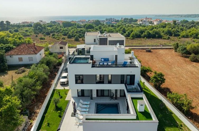 Unterkunft 1034544 - Ferienhaus Dalmatien - Vakantiehuis Villa Elena with two pools and spa