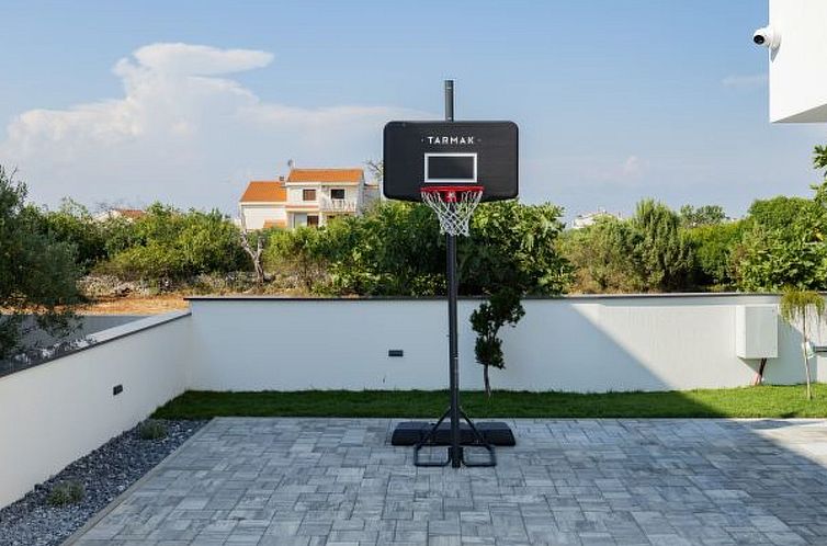 Vakantiehuis Villa Elena with two pools and spa