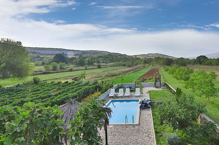 Vakantiehuis Villa "Sonnenblume" mit eigenem Garten und Gril