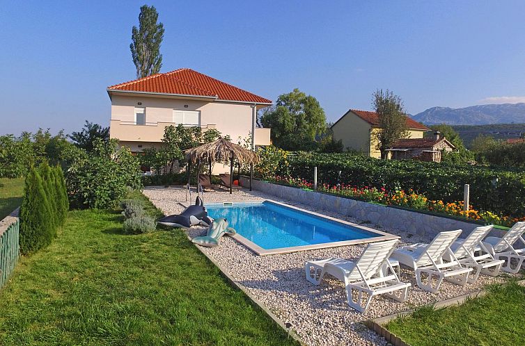 Vakantiehuis Villa "Sonnenblume" mit eigenem Garten und Gril