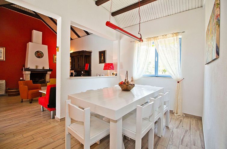 Vakantiehuis Romantisches Haus in Krušvar mit privatem Pool