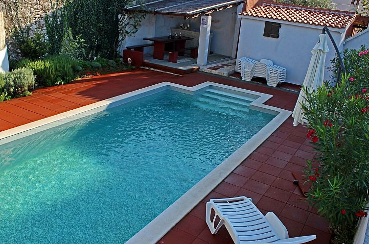 Appartement 4-Schlafzimmer-Wohnung mit privatem Pool