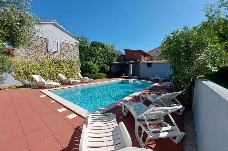 Appartement 4-Schlafzimmer-Wohnung mit privatem Pool