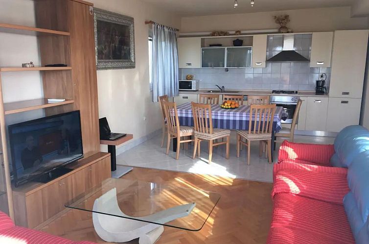 Appartement 4-Schlafzimmer-Wohnung mit privatem Pool