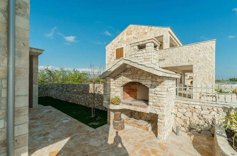 Vakantiehuis Villa mit beheiztem Pool, schöne Aussicht, Str