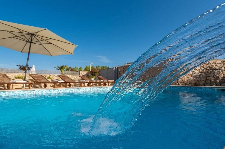 Vakantiehuis Villa mit beheiztem Pool, schöne Aussicht, Str