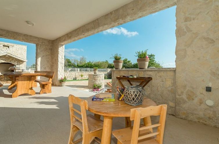 Vakantiehuis Villa mit beheiztem Pool, schöne Aussicht, Str