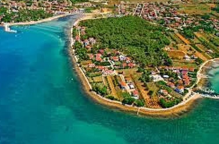 Vakantiehuis Steinvilla mit Pool, Meerblick, Nähe Sandstran