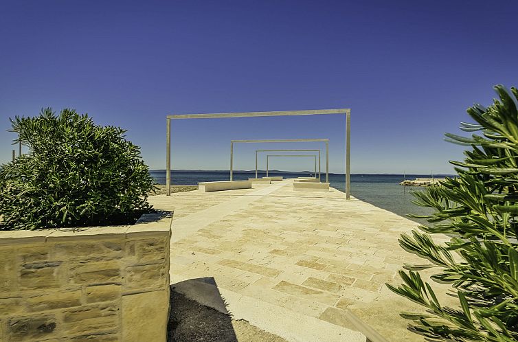 Vakantiehuis Seafront Villa Aurea with pool and seaview