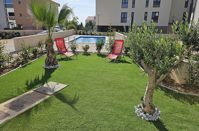 Unterkunft 1034719 - Appartement Dalmatien - Appartement Wohnung mit Pool in Strandnähe -TA Leut Agency