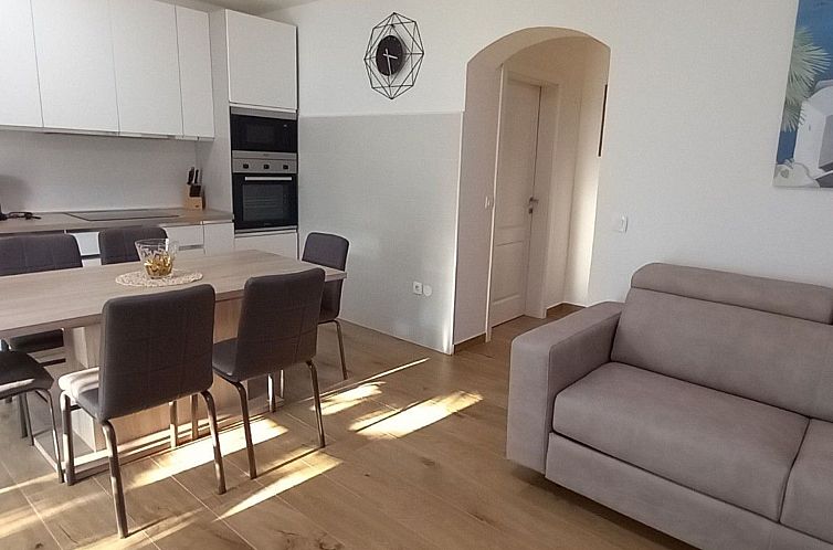 Appartement Wohnung mit Pool in Strandnähe -TA Leut Agency