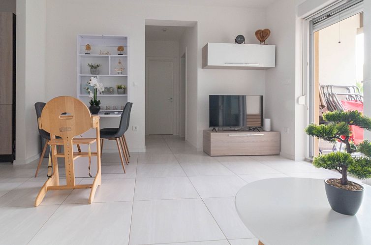 Appartement Wohnung mit Pool in Strandnähe -TA Leut Agency