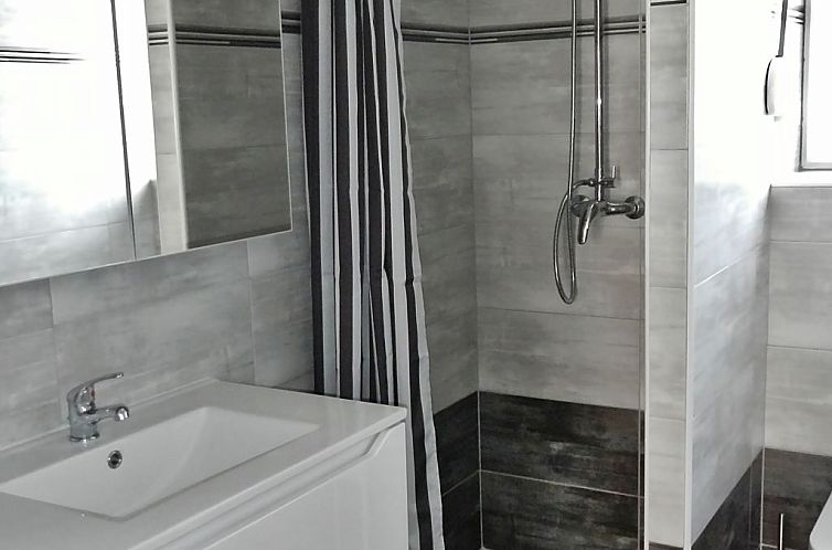 Appartement Appartement Dani am Strand mit herrlichem Meerbl