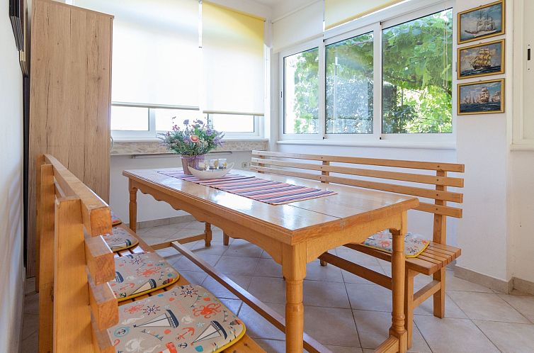 Guest house 1034724 - Apartment Dalmatia - Appartement Appartement Mara in Strandnähe - von TA Leut Ag