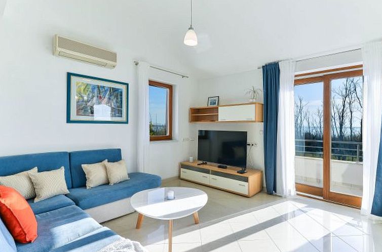 Vakantiehuis Olivar house with heated pool by the beach
