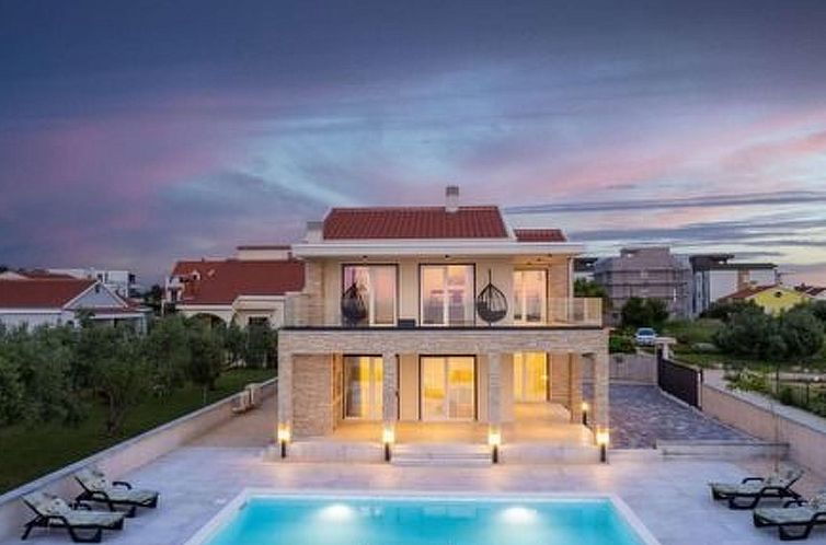 Unterkunft 1034734 - Ferienhaus Dalmatien - Vakantiehuis Luxuriöse Villa direkt am Meer - Agentur TA Le
