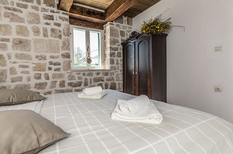 Vakantiehuis Luxuriöse Villa direkt am Meer - Agentur TA Le