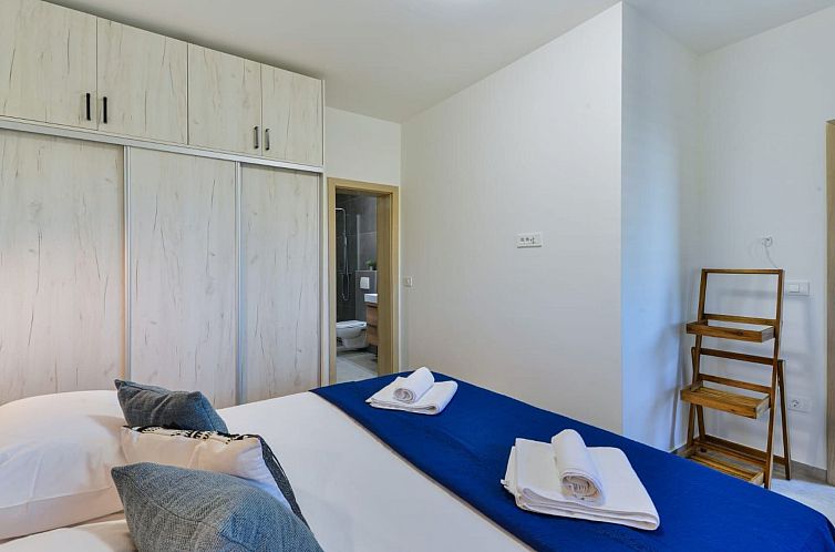 Vakantiehuis Romantische Villa mit Pool und Sauna, in Strand