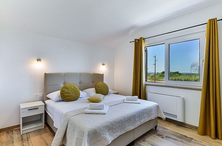 Appartement Neue Luxusvilla mit Schwimmbad, Sauna