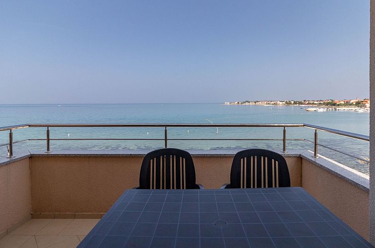 Appartement NEW Beachfront Wohnung mit Meerblick - TA Leut