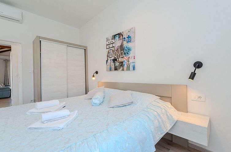 Appartement Wohnung Kim Red -von TA Leut Agency