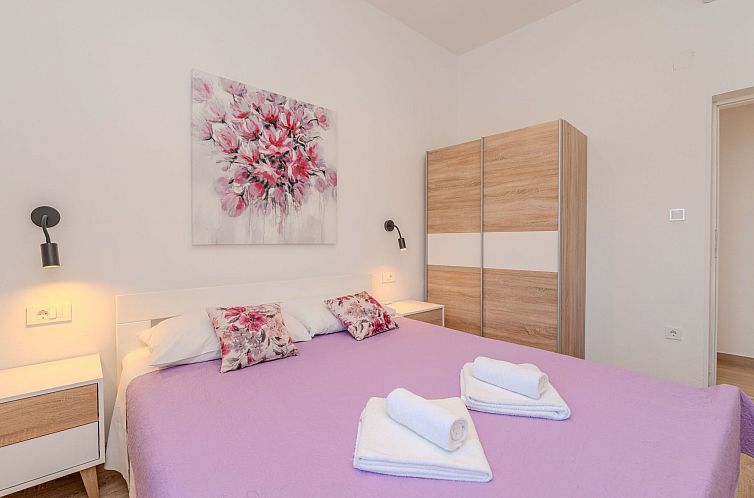 Appartement Wohnung "Mira" direkt am Strand