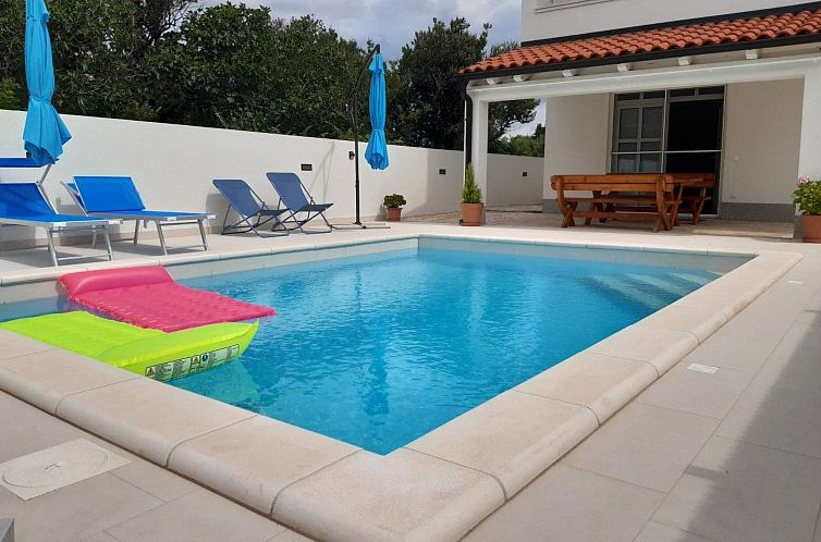 Appartement Luxuswohnung Bianca mit Pool