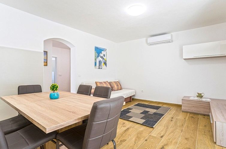 Appartement Luxuswohnung Bianca mit Pool