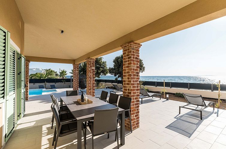 Vakantiehuis Villa "Mar" am Strand mit beheiztem Pool, Jacuz