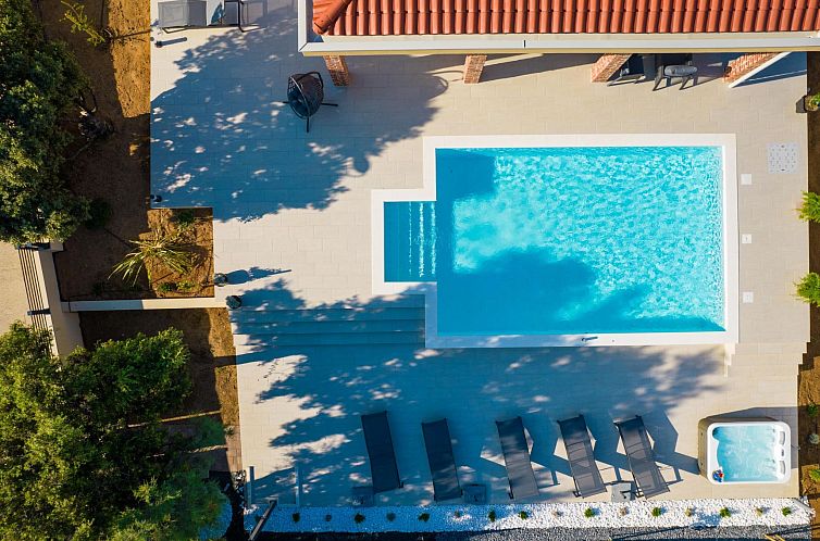 Vakantiehuis Villa "Mar" am Strand mit beheiztem Pool, Jacuz