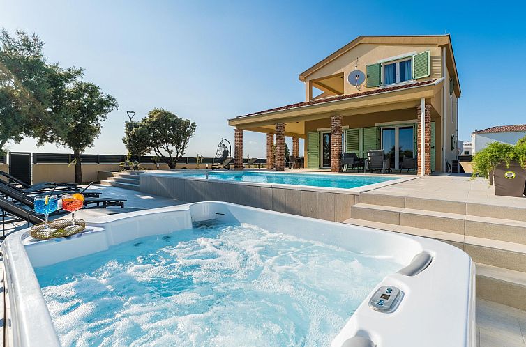 Vakantiehuis Villa "Mar" am Strand mit beheiztem Pool, Jacuz