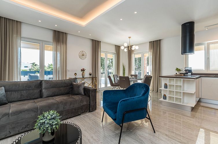 Vakantiehuis Villa "Mar" am Strand mit beheiztem Pool, Jacuz