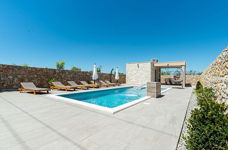 Vakantiehuis Villa Vid 04 mit beheiztem Pool - von der Agent