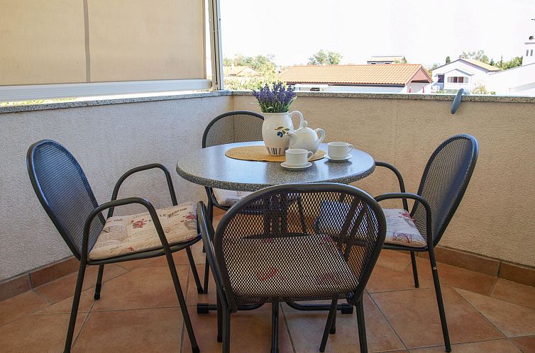 Unterkunft 1034782 - Appartement Dalmatien - Appartement Appartement Kristi in Strandnähe - Agentur TA L