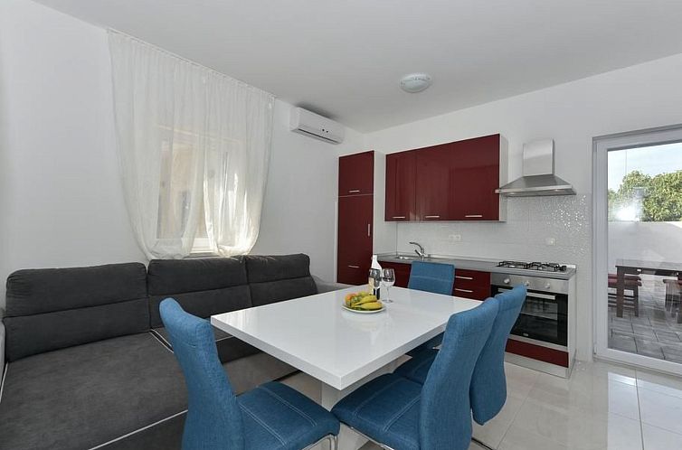 Vakantiehuis Villa mit Garten, Grill und Terrasse