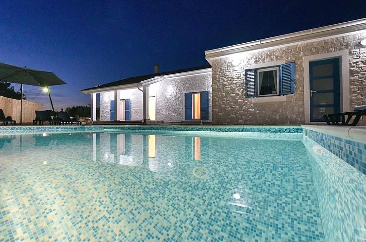 Vakantiehuis Villa mit Garten, Grill und Terrasse