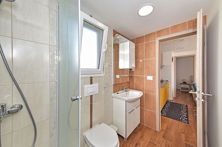 Appartement Mobilheim mit Privatparkplatz