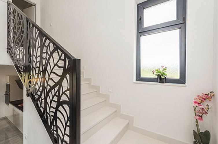 Vakantiehuis Villa Angelo mit Sauna, Fitnessraum und Pool