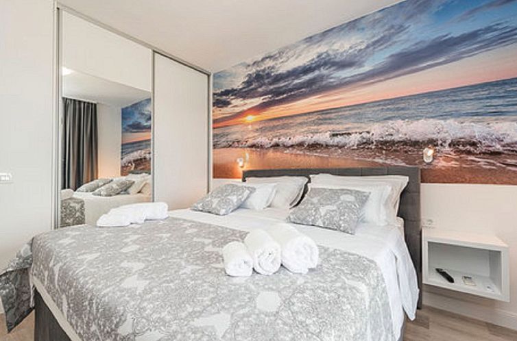 Vakantiehuis Villa Angelo mit Sauna, Fitnessraum und Pool